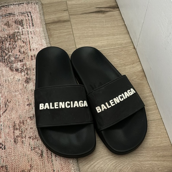 Balenciaga slides - Picture 2 of 2